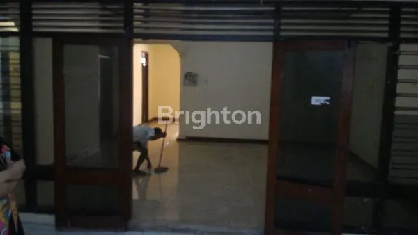 image RUMAH LAMA COCOK BUAT KOSAN PETOJO JAKARTA PUSAT (2)