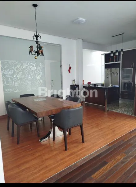 image RUMAH MEWAH LOKASI NYAMAN SIAP HUNI  JLN .SUKAHAJI  , KOTA BANDUNG JAWA BARAT (4)