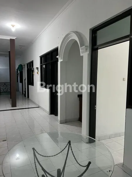 image RUKO DAERAH BRONGGALAN SIAP PAKAI (EX KLINIK KECANTIKAN) (4)