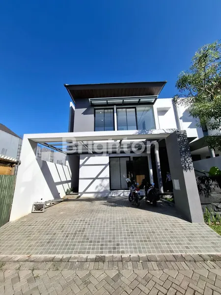 image RUMAH MEWAH MINIMALIS STAMFORD PLACE CITRALAND UTAMA BARU GRESS (1)