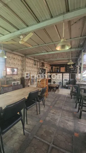 image DIJUAL  / DISEWA BANGUNAN 2 LANTAI RUMAH DAN RESTAURANT TEMPAT USAHA SIAP PAKAI BESERTA PERALATANNYA JATI PADANG RAYA, PASAR MINGGU (7)