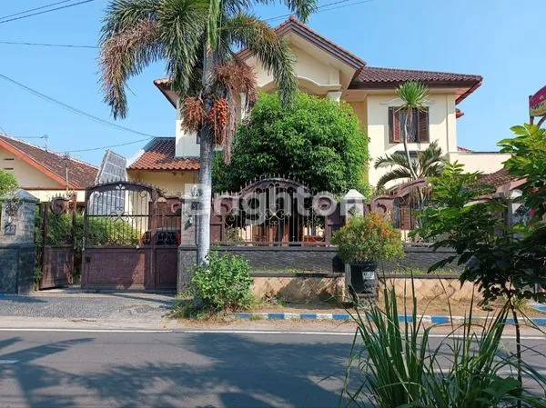 image DIJUAL RUMAH MEWAH SIAP HUNI, TAMAN KOTA MADIUN (4)