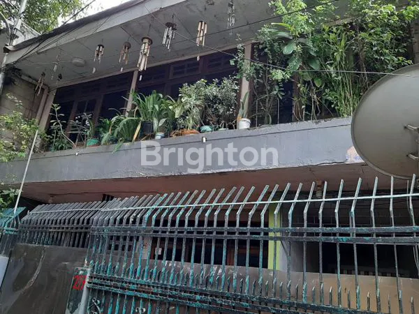 image RUMAH LAMA 2 LANTAI DI KEBON PALA JAKARTA PUSAT (1)