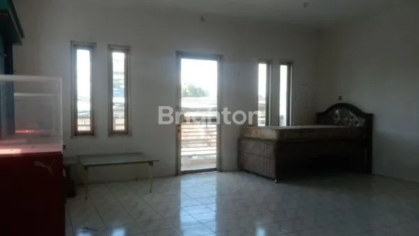 image RUMAH HOOK COCOK UNTUK USAHA DI KOPO (7)