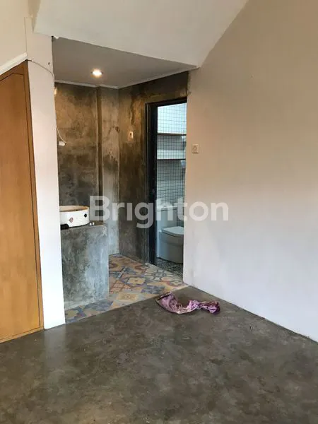 image RUMAH HOOK COCOK UNTUK USAHA DI KOPO (3)