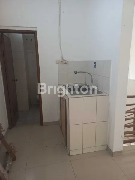 image RUKO 3 LANTAI DENGAN BASEMEN DI PADALARANG TEMPAT STRATEGIS RAMAI (5)