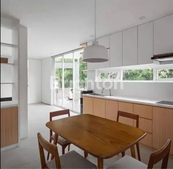 image RUMAH CANTIK DI BSD CITY TANGERANG SELATAN (1)