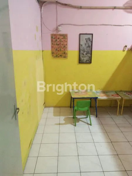 image RUMAH TIGA LANTAI AREA MAYOR RUSLAN, ILIR TIMUR I (3)