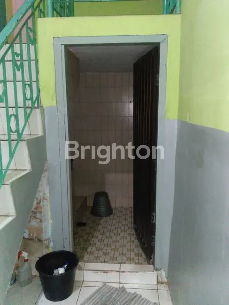 image RUMAH TIGA LANTAI AREA MAYOR RUSLAN, ILIR TIMUR I (6)