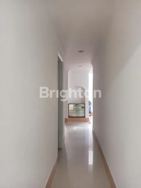 image RUMAH HOOK RAPIH DAN MEGAH DIKELAPA GADING (8)