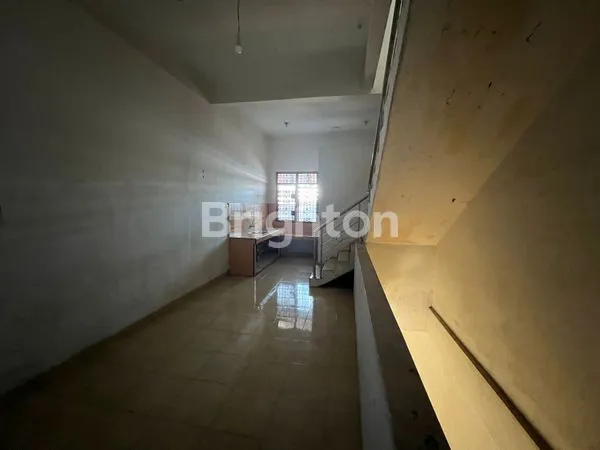 image RUKO KOMPLEK BARU INDAH JL. BERLIAN SARI (4)