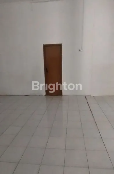 image RUKO CANTIK SIAP PAKAI LOKASI DI JALAN RAYA  TLOGOSARI COCOK UNTUK USAHA / KANTOR/ KULINER / RUMAH TOKO DI DAERAH TLOGOSARI SEMARANG  (5)