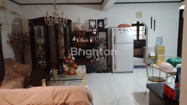 image RUMAH BESAR UNTUK KELUARGA BESAR (7)