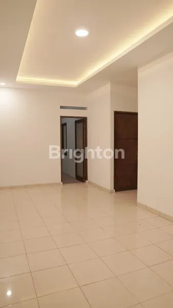 image RUMAH DI FELICITY TOWNHOUSE DEPAN THE PARK SAWANGAN (3)