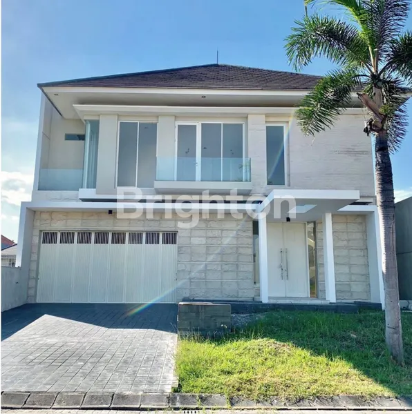 image DIJUAL RUMAH MURAH TERAWAT CITRALAND SURABAYA (1)