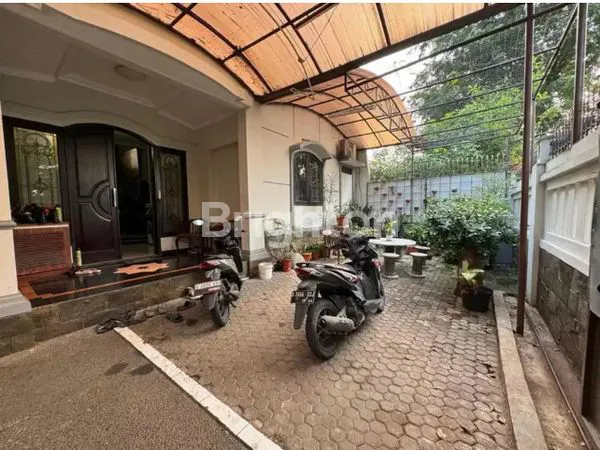 image RUMAH MEWAH DI TAMAN ALFA INDAH JAKARTA SELATAN (7)