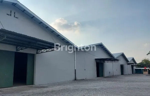 GUDANG SIAP PAKAI BYPASS NGANJUK KOMERSIAL AREA