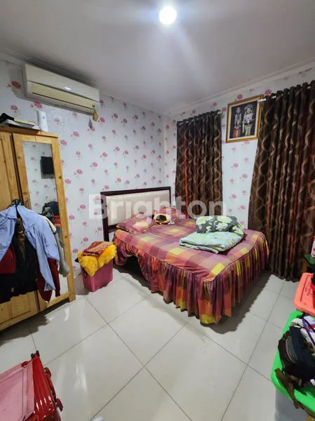 image RUMAH CANTIK DI BOULEVARD KOTA WISATA (3)