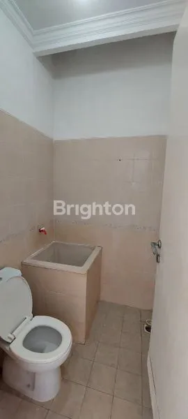 image RUMAH PURIMAS LOKASI STRATEGIS DEKAT UPN DAN MERR (7)