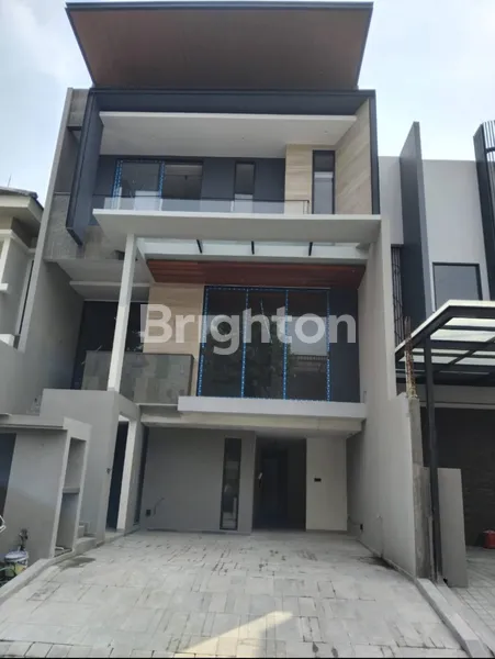 image DIJUAL RUMAH GRESS MURAH WOODLAND CITRALAND SURABAYA (1)