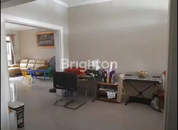 image RUMAH MEWAH 2 LANTAI (4)