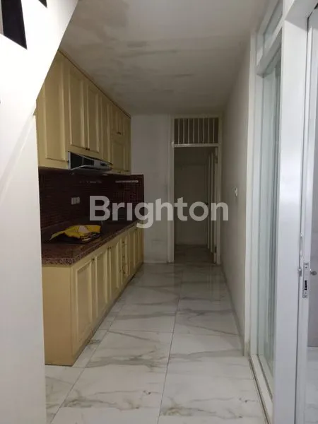 image RUMAH MEWAH FULLY-FURNISHED DI CITRA GARDEN, JAKARTA BARAT, AKSES STRATEGIS (6)