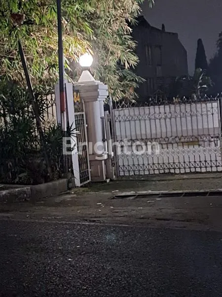 image RUMAH MAIN ROAD JALAN SETIABUDI (2)