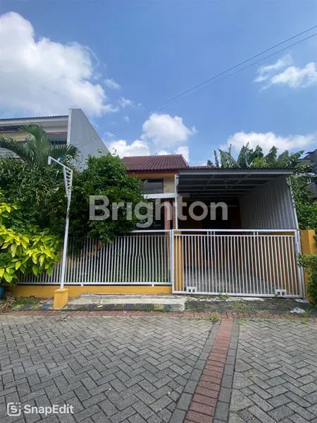 image RUMAH DENGAN FURNISH DI AREA SOEKARNO HATTA (1)