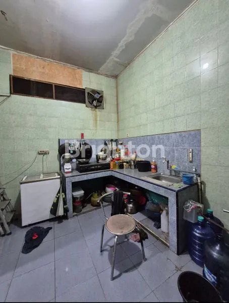 image RUMAH JELAMBAR 2 LANTAI PINGGIR JALAN COCOK UNTUK USAHA (4)