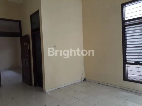 image MRICAN RUMAH COCOK UNTUK KANTOR SHOWROOM PINGGIR JALAN RAYA TENTARA PELAJAR SEMARANG (2)