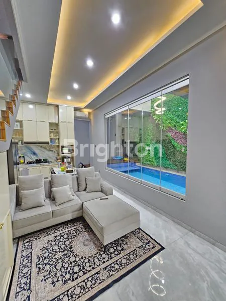 image RUMAH MEWAH DAN CANTIK SEMI FURNISHED DALAM CLUSTER DI HARAPAN INDAH BEKASI (2)