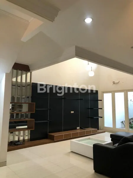 image RUMAH PURI GALAXY JL PURI SUKOLILO BARAT DEKAT MERR, KEPUTIH, ITS, SEMOLOWARU, MULYOREJO, MULYOSARI (2)