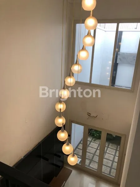 image RUMAH PURI GALAXY JL PURI SUKOLILO BARAT DEKAT MERR, KEPUTIH, ITS, SEMOLOWARU, MULYOREJO, MULYOSARI (4)