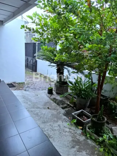 image HITUNG TANAH FULL JATI 17 DETIK RAYA KENJERAN DKT KARANG EMPAT,KARANG ASEM,PLOSO TIMUR,VILLA KALIJUDAN INDAH,BABATAN PANTAI MENTARI,PUTRO AGUNG,RANGKAH,BRONGGALAN,MITRA KELUARGA,MULYOSARI,SUTOREJO,MUHAMMADIYAH,UNAIR,ITS,GALAXY MALL,KAPASAN,KEDUNG COWEK (7)