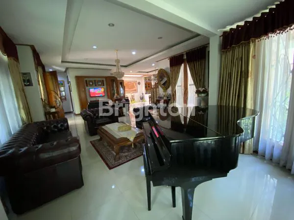 image JUAL RUMAH MEWAH SUTAMI BANDUNG (4)