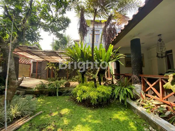 image JUAL RUMAH MEWAH SUTAMI BANDUNG (2)