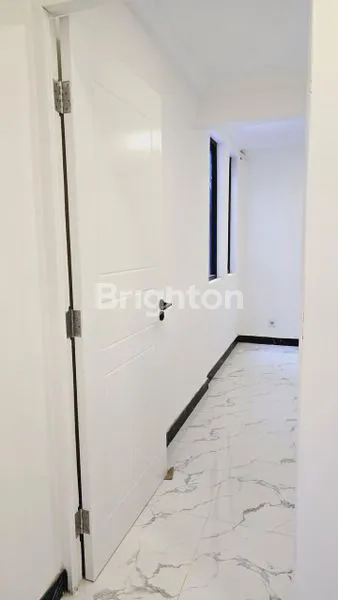 image RUMAH MINIMALIS TAMAN PUSPA RAYA CITRALAND SURABAYA (3)