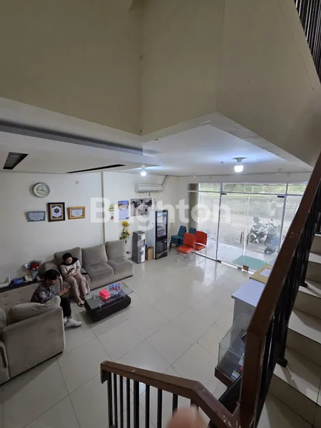 DISEWAKAN RUKO DI HARAPAN INDAH 2 SEGERA  (NON FURNISHED)