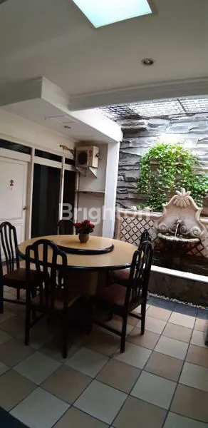 image DIJUAL RUMAH RAYA MANYAR TIRTOYOSO (2)