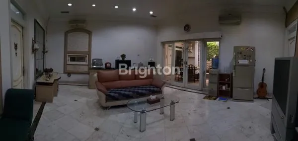 image DIJUAL RUMAH RAYA MANYAR TIRTOYOSO (5)