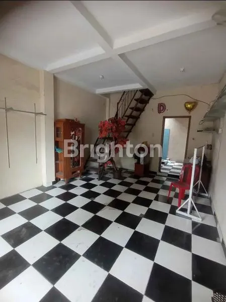 image KONTRAKAN RUMAH 2 LANTAI (2)