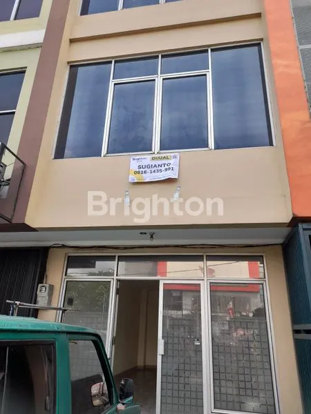 RUKO 3 LANTAI JOGLO JAKARTA BARAT