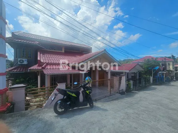 image RUMAH CANTIK MINIMALIS DI KOMPLEKS PGRI RUHUI RAHAYU (1)