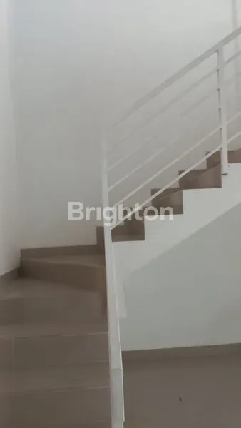 image RUKO 3 LANTAI SHM DI BINONG, DEKAT LIPPO KARAWACI (2)