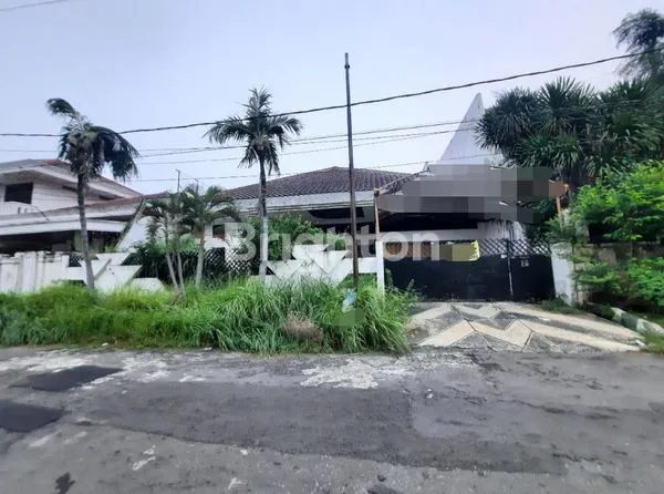 image DHARMAHUSADA INDAH SELANGKAH KE MALL GM SBY (2)