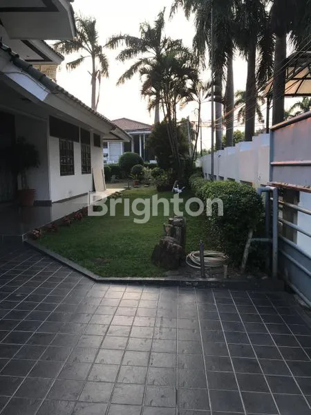 image RUMAH 2 LANTAI SIAP HUNI GREEN GARDEN (3)