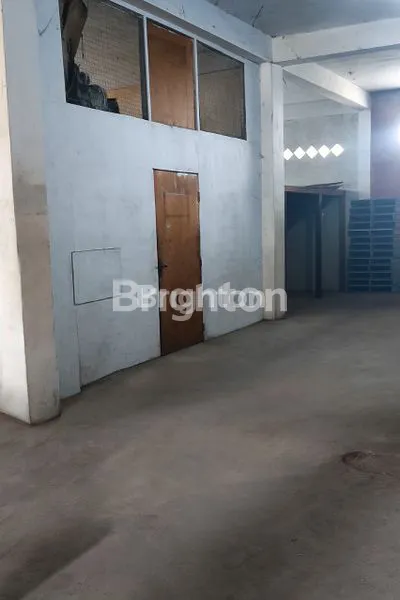 image GUDANG STRATEGIS DEKAT PELABUHAN (3)