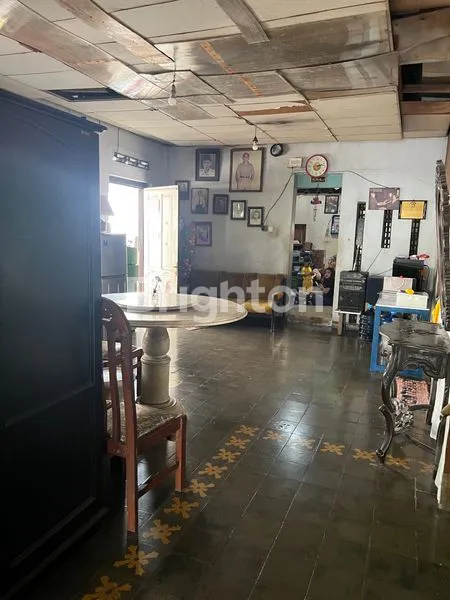 image RUMAH COCOK UNTUK USAHA KULINER ATAU TOKO – LOKASI STRATEGIS (2)