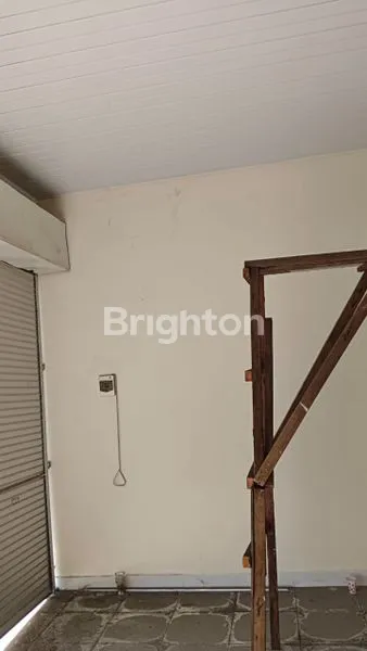 image TEMPAT USAHA / TOKO KECIL (2)