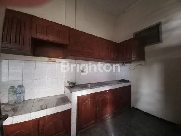 image DIJUAL RUMAH KOST NGAGEL MADYA (4)